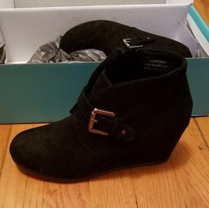 Black Maurices booties